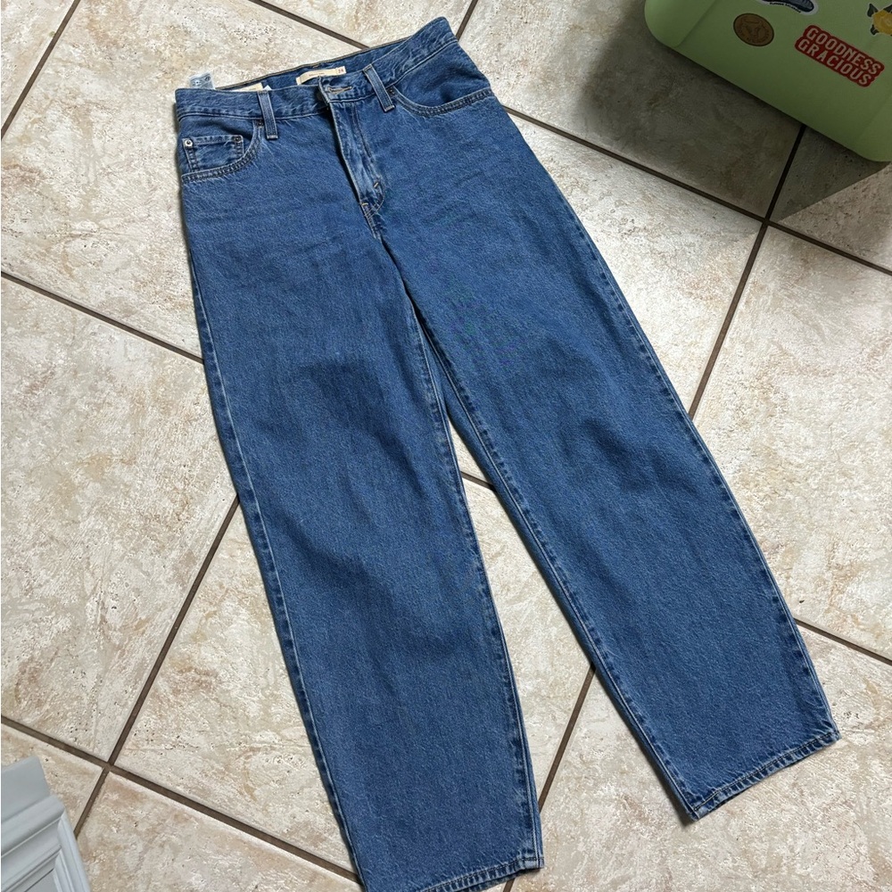 Levi Baggy Dad Jean Size 24